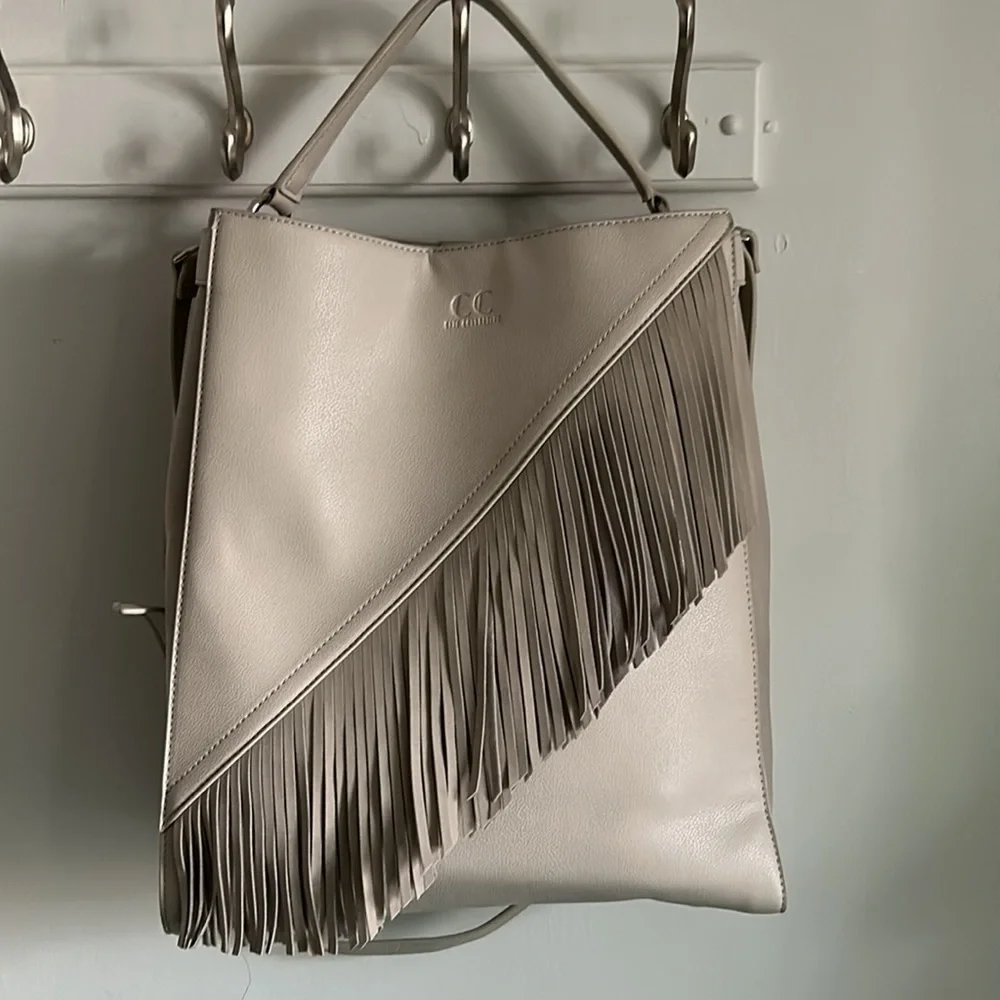 Citi Collective Ella Bag Vegan Leather Suede Fringe Detail Convertible Carryall - Picture 11 of 13